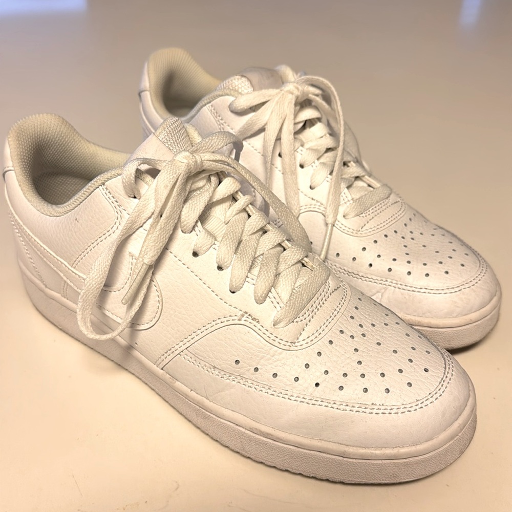 Nike white sneaker